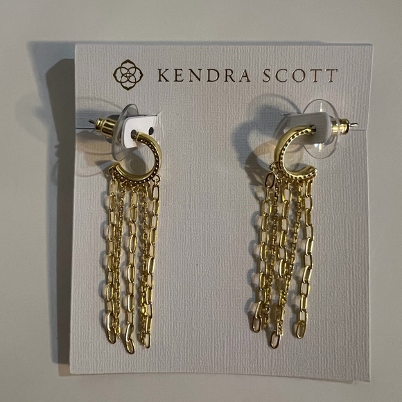 Kendra Scott Jewelry - NWT Kendra Scott Gold Eve Huggie Earrings